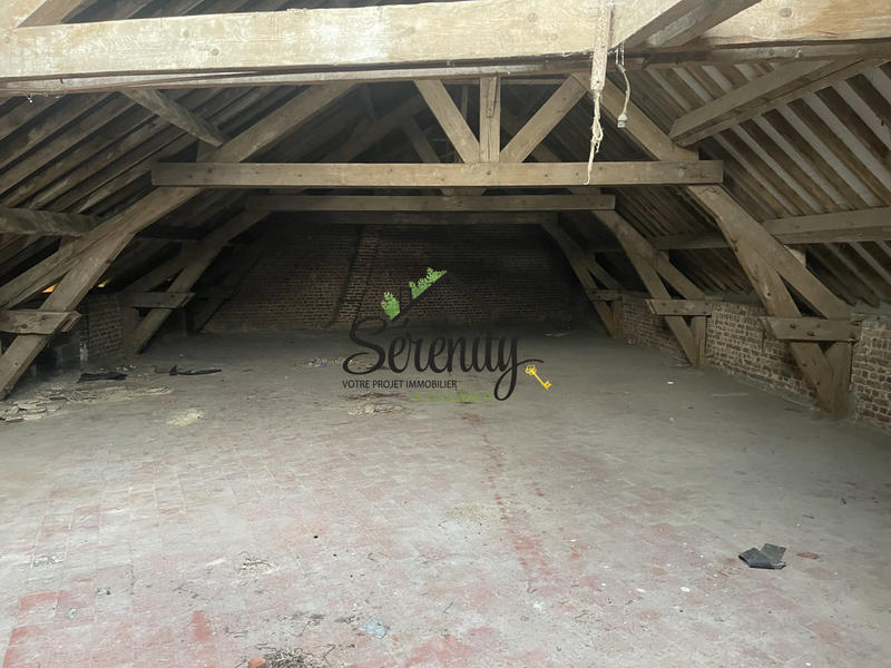 Maison ancienne - 1 081 m² - 11 pièces