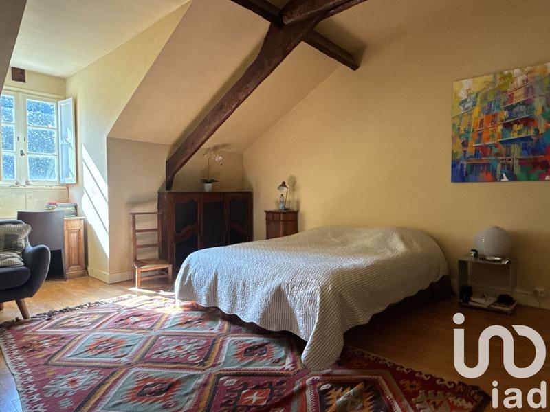 Maison - 300 m² - 8 pièces