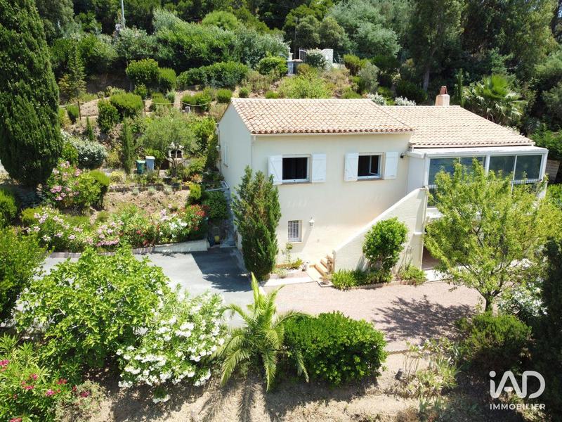 Maison - 127 m² - 7 pièces