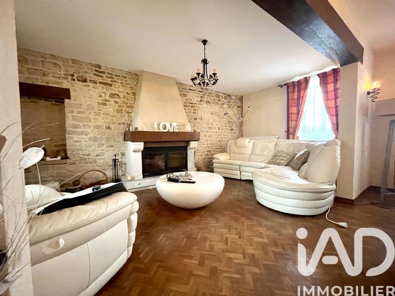 Maison - 325 m² - 13 pièces