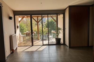 Maison - 272 m² - 10 pièces