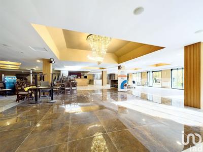 Local commercial - 781 m²