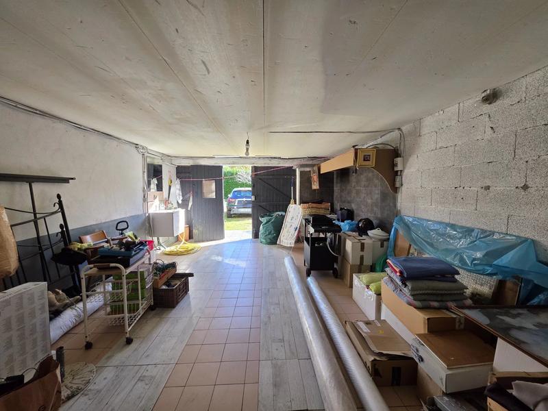 Maison - 353 m² - 11 pièces