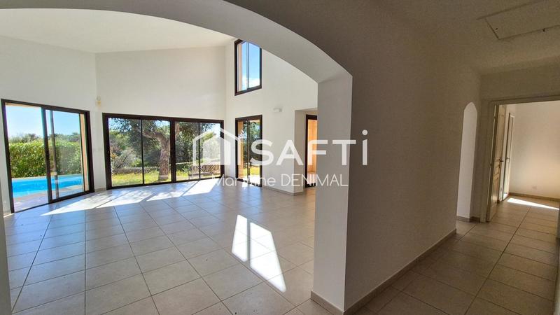 Villa - 168 m² - 6 pièces