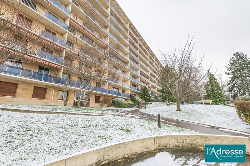 Appartement - 92 m² - 4 pièces