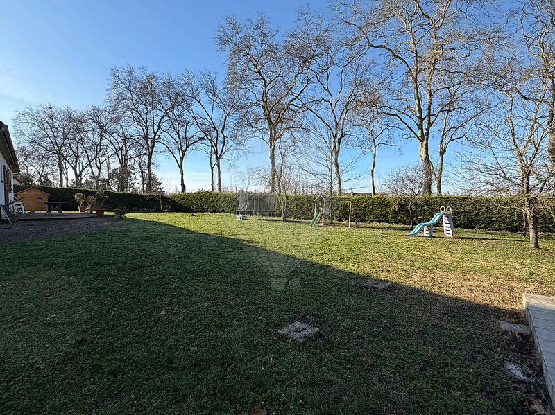 Maison - 93 m² - 5 pièces