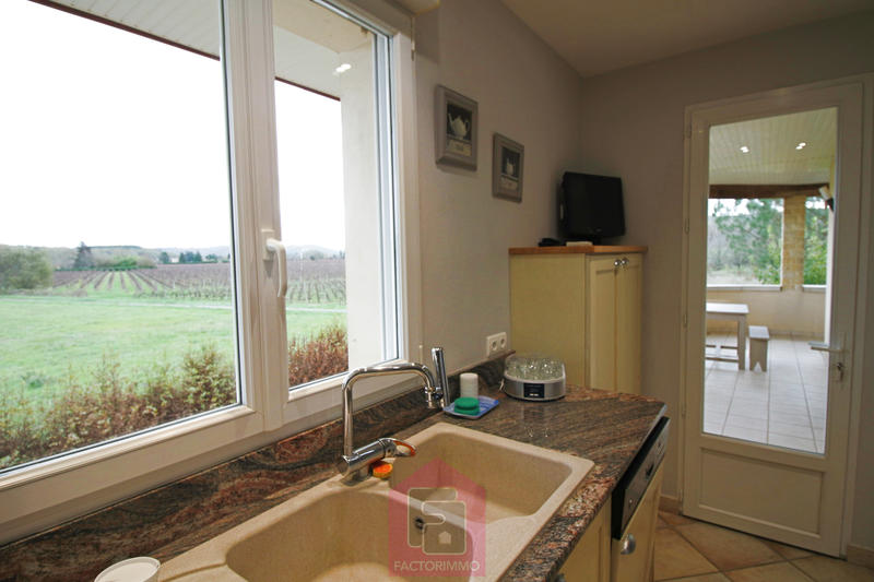 Maison - 230 m² - 7 pièces