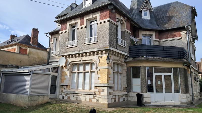 Appartement - 65 m² - 2 pièces