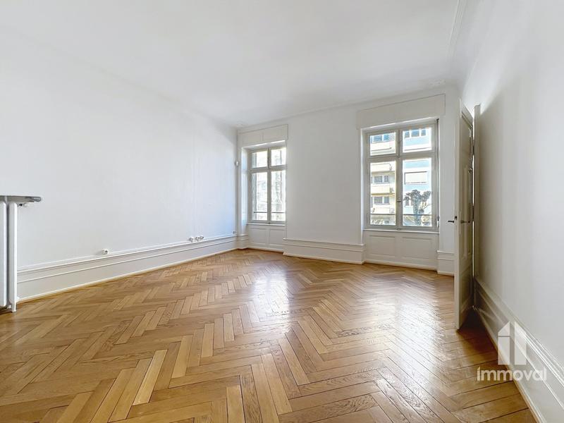 Appartement - 198 m² - 7 pièces