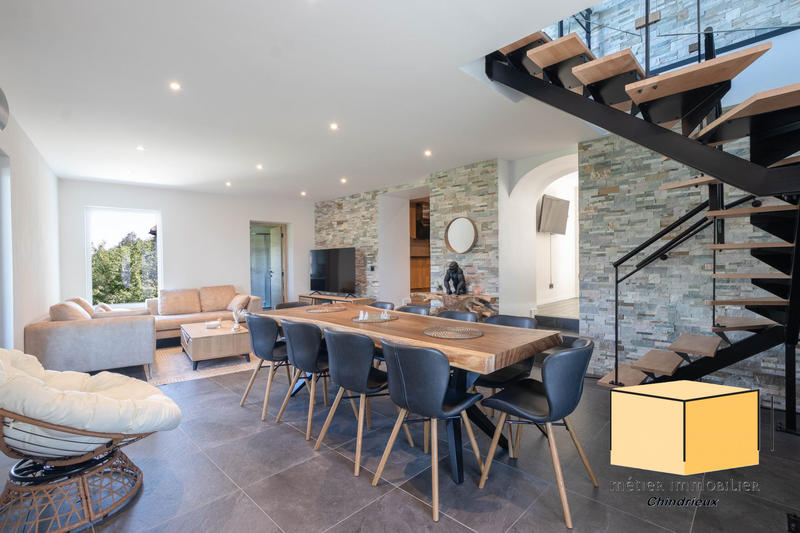 Maison - 125 m² - 6 pièces