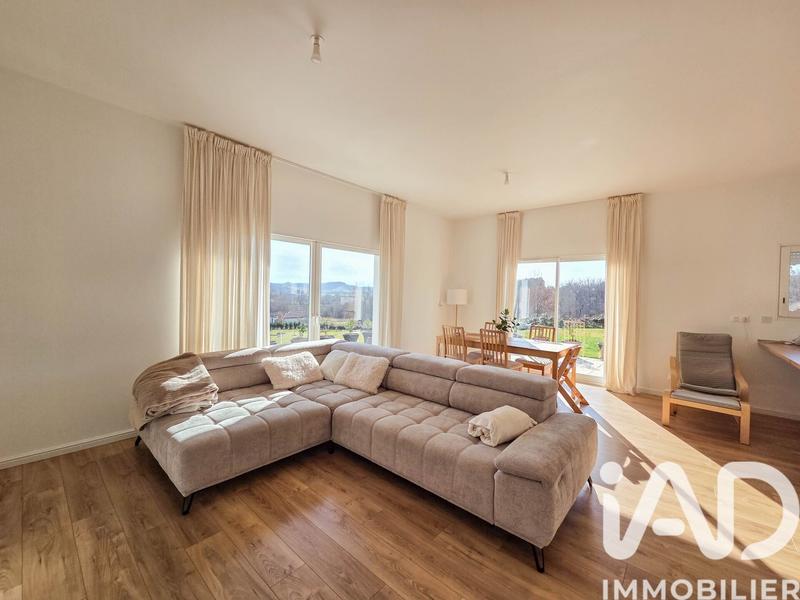 Maison - 121 m² - 5 pièces