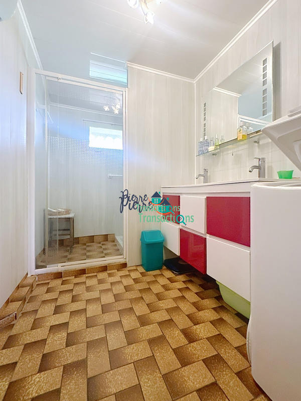 Maison - 104 m² - 4 pièces