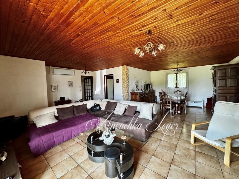 Maison - 114 m² - 6 pièces