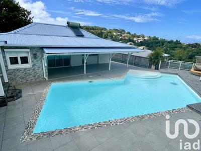 Maison - 180 m² - 6 pièces