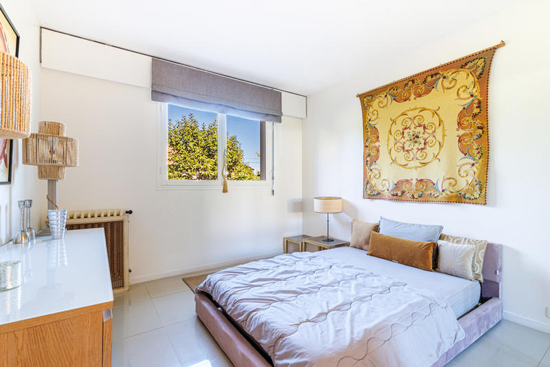 Maison - 220 m² - 7 pièces