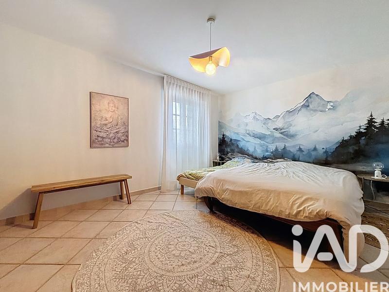 Maison - 290 m² - 8 pièces