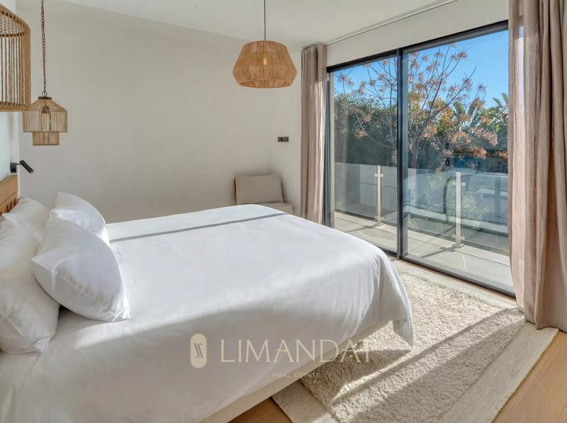 Villa - 650 m² - 17 pièces