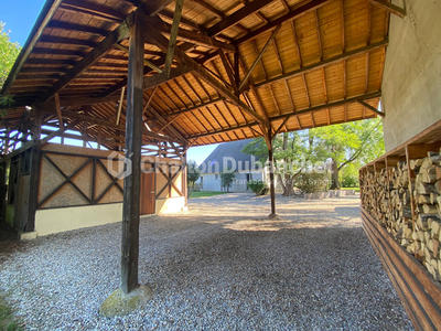 Demeure - 280 m² - 8 pièces