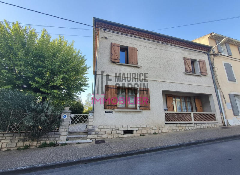 Maison - 135 m² - 6 pièces