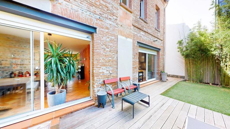 Maison - 217 m² - 5 pièces