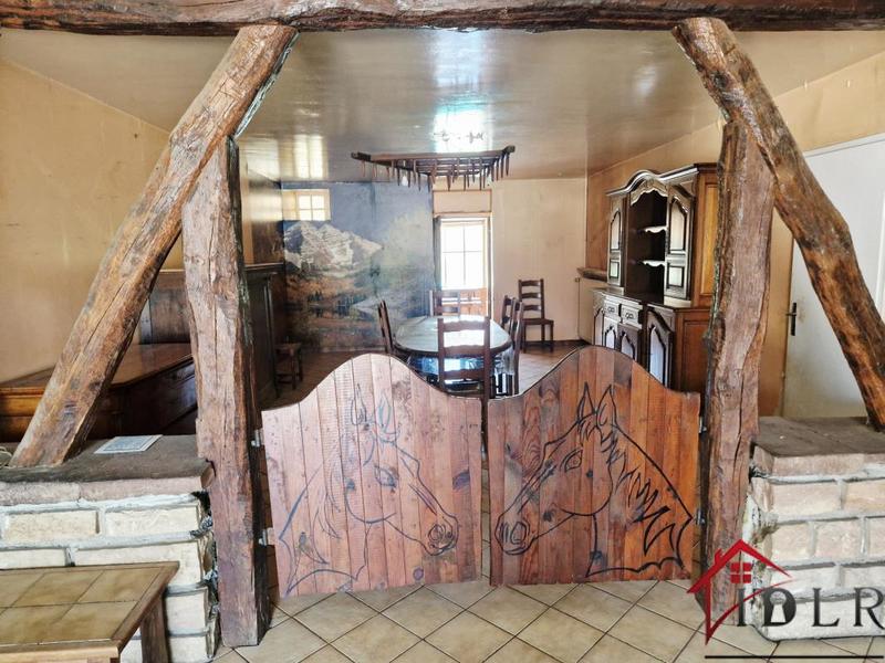 Maison - 220 m² - 7 pièces