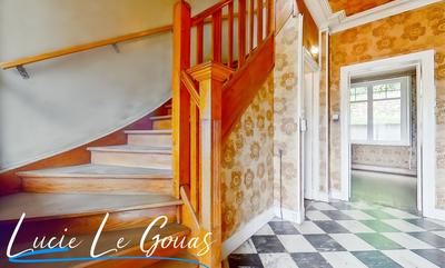 Maison - 177 m² - 8 pièces