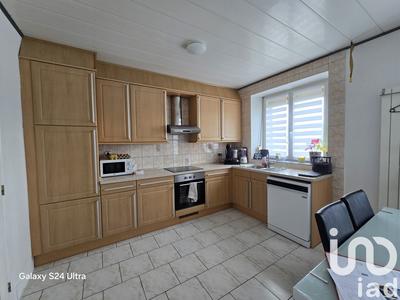 Maison - 95 m² - 5 pièces