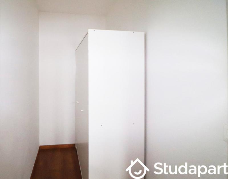 Chambre - 13 m² - 1 pièce