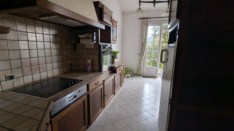 Maison - 205 m² - 11 pièces