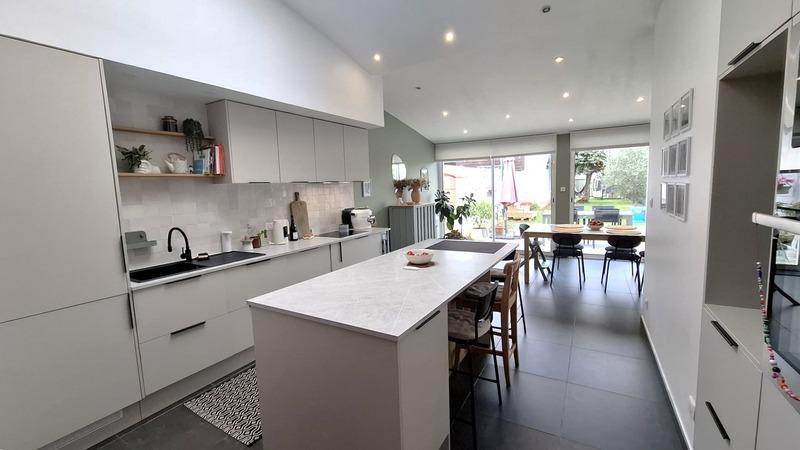 Maison - 162 m² - 7 pièces