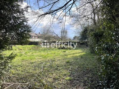 Terrain constructible - 650 m²
