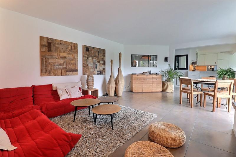 Maison - 194 m² - 7 pièces