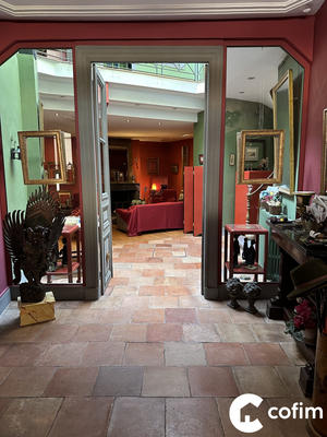 Maison - 230 m² - 6 pièces