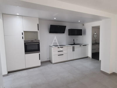 Immeuble - 210 m² - 10 pièces