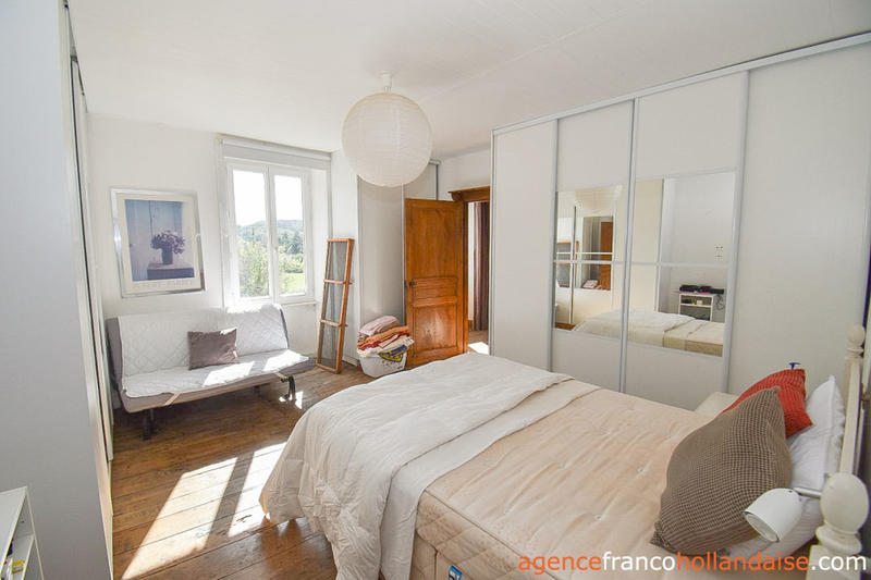 Maison - 136 m² - 5 pièces