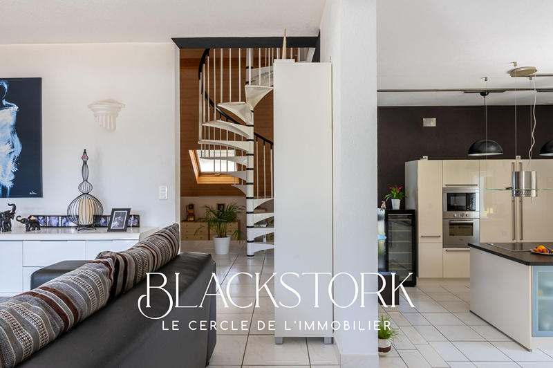 Maison - 161 m² - 5 pièces