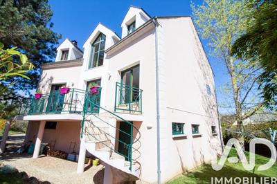 Maison - 162 m² - 6 pièces