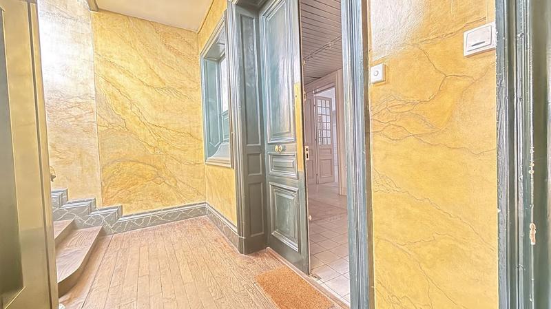 Appartement - 177 m² - 7 pièces