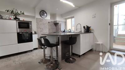 Maison de ville - 70 m² - 4 pièces