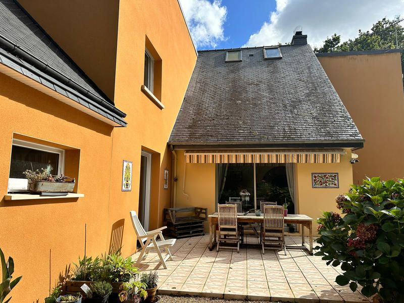 Maison contemporaine - 157 m² - 6 pièces