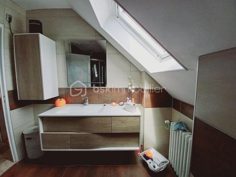 Propriété - 150 m² - 7 pièces