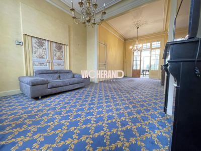 Maison - 140 m² - 7 pièces