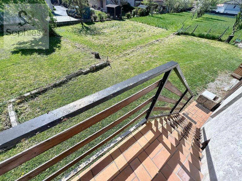 Maison - 200 m² - 8 pièces