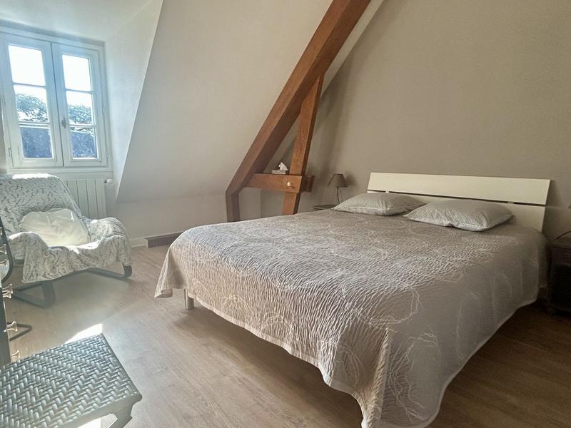 Maison - 166 m² - 6 pièces