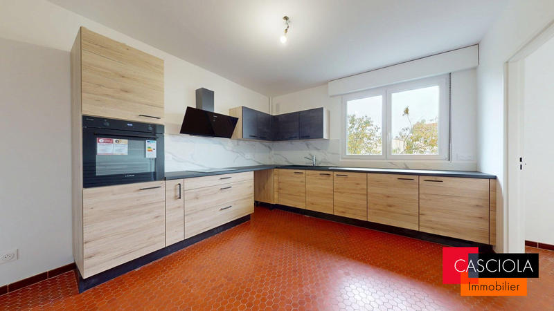 Maison - 155 m² - 5 pièces