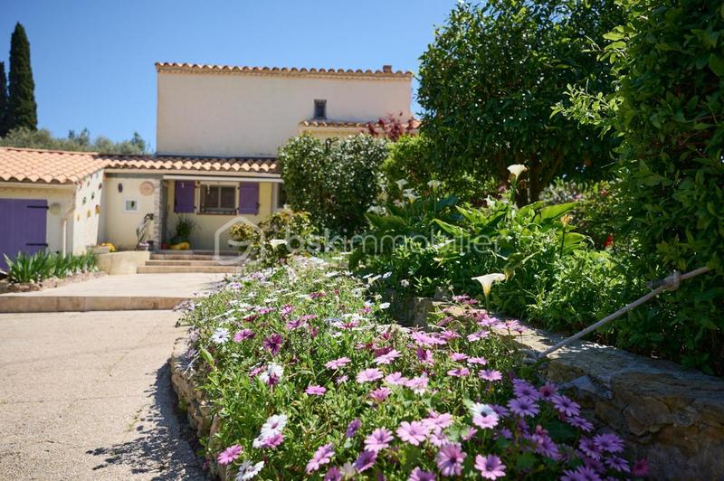 Maison - 165 m² - 7 pièces