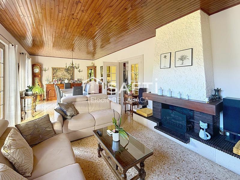 Maison - 104 m² - 4 pièces