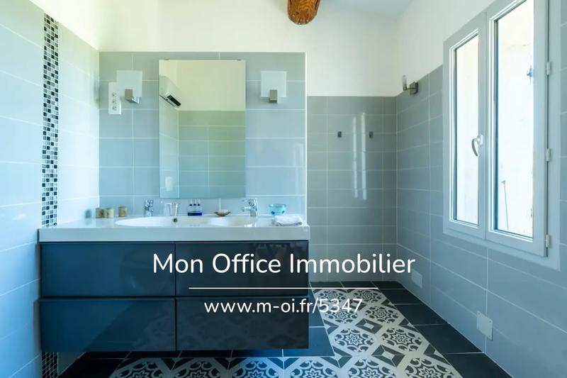 Remise - 354 m² - 8 pièces