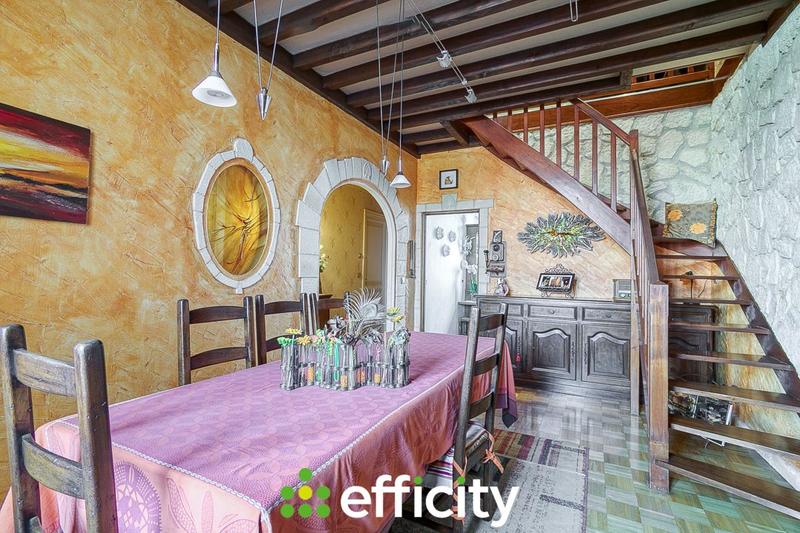 Maison - 193 m² - 8 pièces