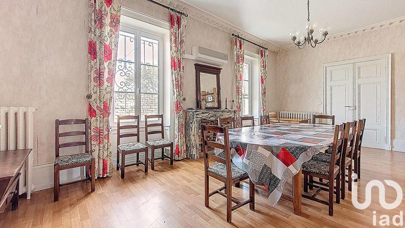 Château - 677 m² - 21 pièces